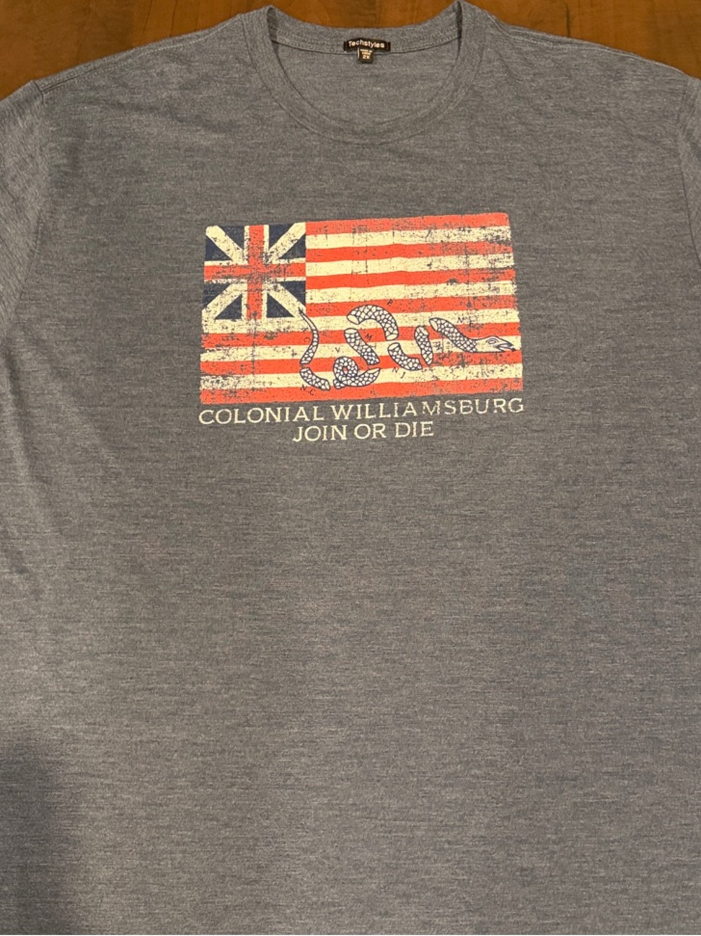 Colonial Williamsburg Men's Heather Gray 'Join or Die' Graphic Tee